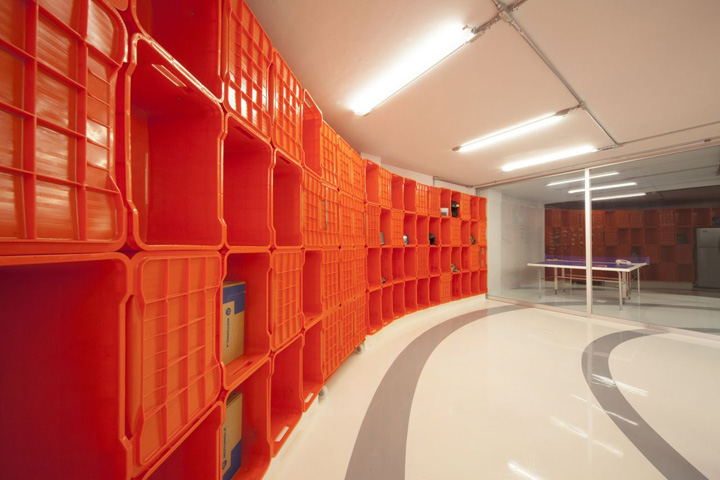 橙色盒子：墨西哥Altímetro旅游公司办公室设计