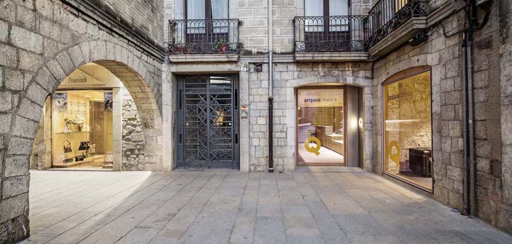 空间重塑 西班牙New Arquia Banca 办公室设计