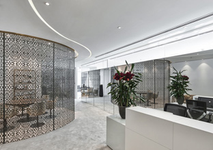 摩登奢华 Dinor地产迪拜办公设计欣赏