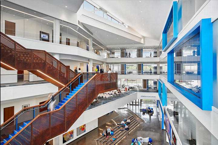 创新基地 堪萨斯大学商学院教学楼设计欣赏
