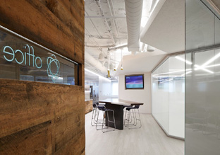空间塑造 家具商Office Revolution芝加哥办公设计欣赏