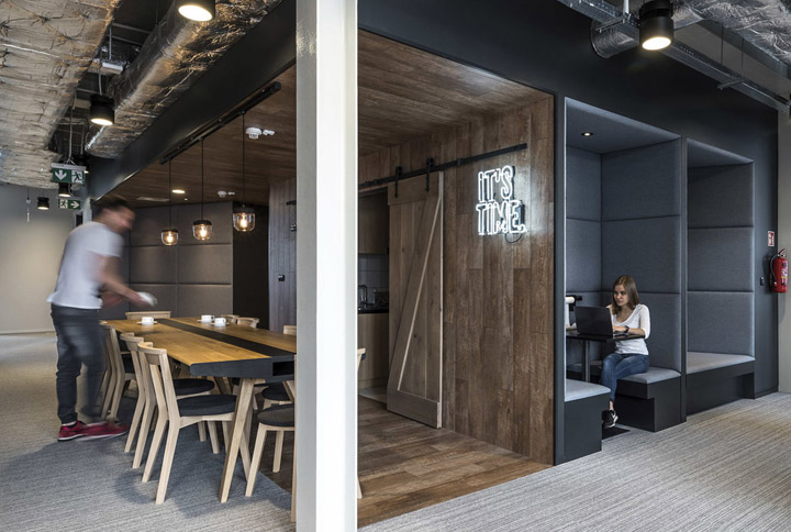 点击浏览大图 自由之家 波兰家居品牌VOX波兹南总部办公设计欣赏