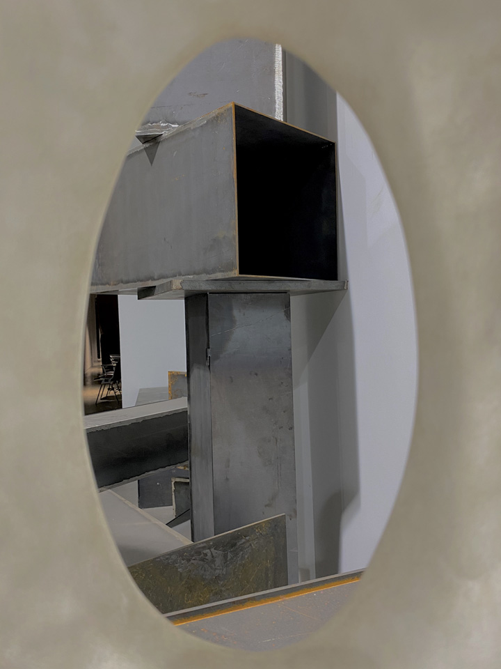 Ͽռ ԴұUTTER SPACE