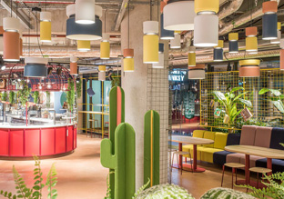 城市第三空间 多元社交型设计餐饮空间KANTINI柏林店设计欣赏