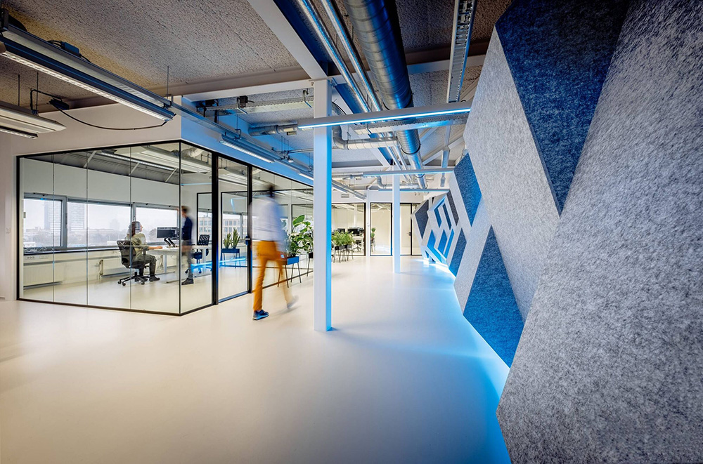 未来极简 荷兰科技初创公司Shypple鹿特丹办公设计欣赏