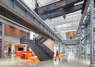 城市复兴 Building 78大型工业厂房改造的共享工作空间设计欣赏