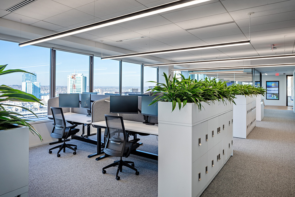 点击浏览大图 蓝色优雅 百年护肤集团Beiersdorf美国总部设计欣赏