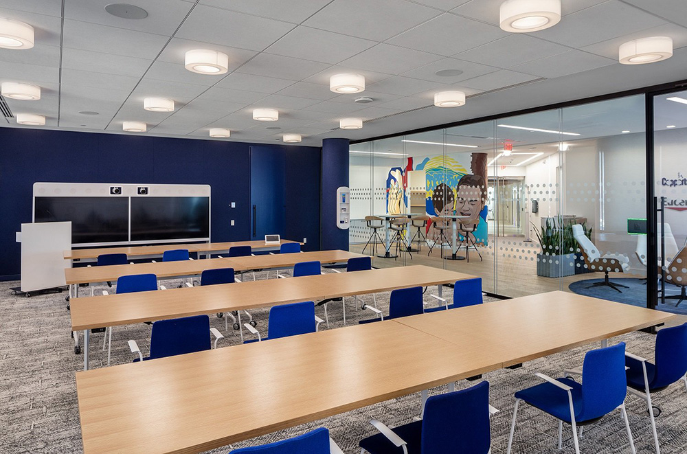 点击浏览大图 蓝色优雅 百年护肤集团Beiersdorf美国总部设计欣赏