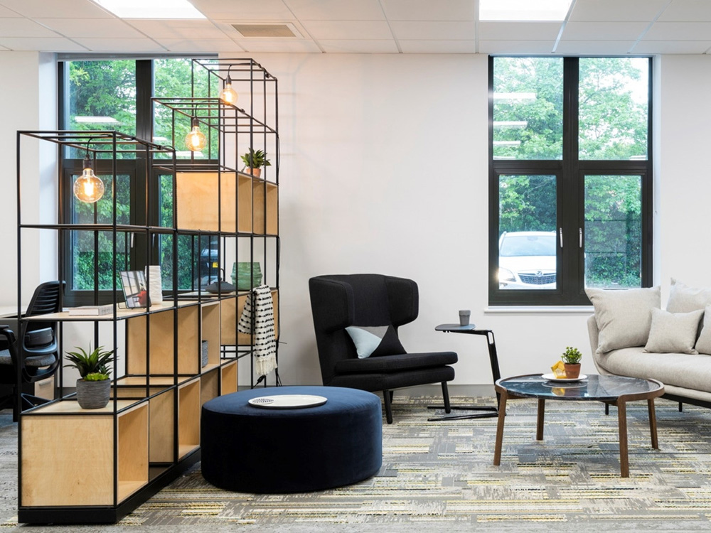 点击浏览大图 蓝色优雅 百年护肤集团Beiersdorf美国总部设计欣赏