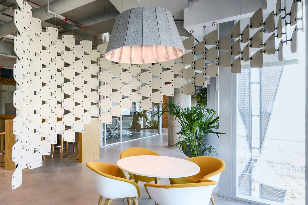 点击浏览大图 蓝色优雅 百年护肤集团Beiersdorf美国总部设计欣赏