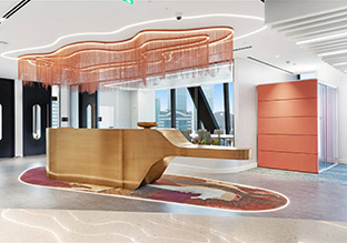 JLL仲量联行迪拜办公室设计：面向未来的绿色混合型工作场所