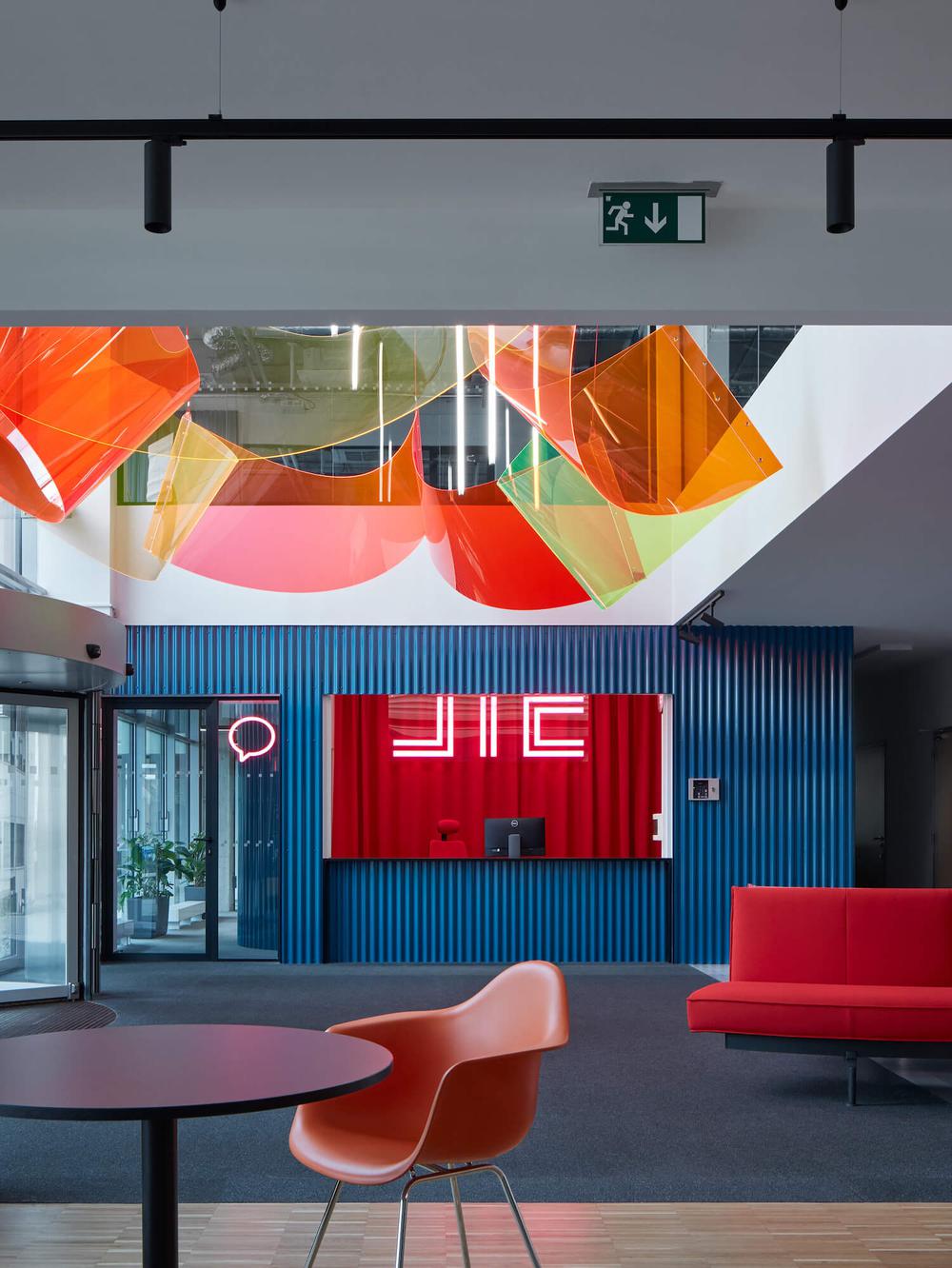 共享办公JIC总部设计：开放与创新的生态工作空间