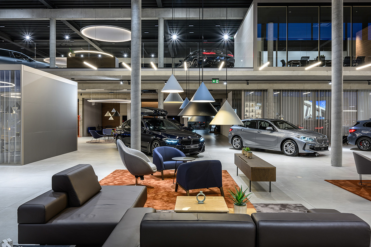 ŷıչBMW Gazda Groupά
