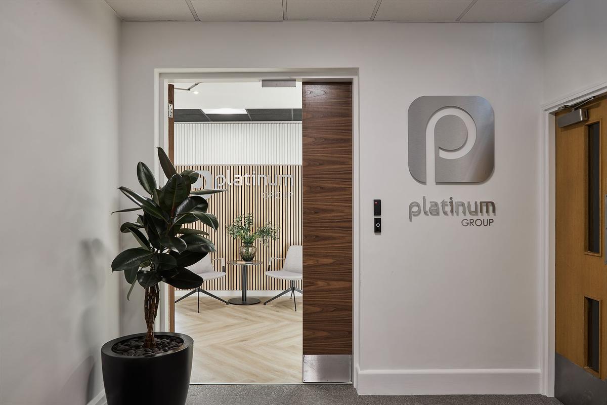 PlatinumƸӢé˹עԱǻ۰칫