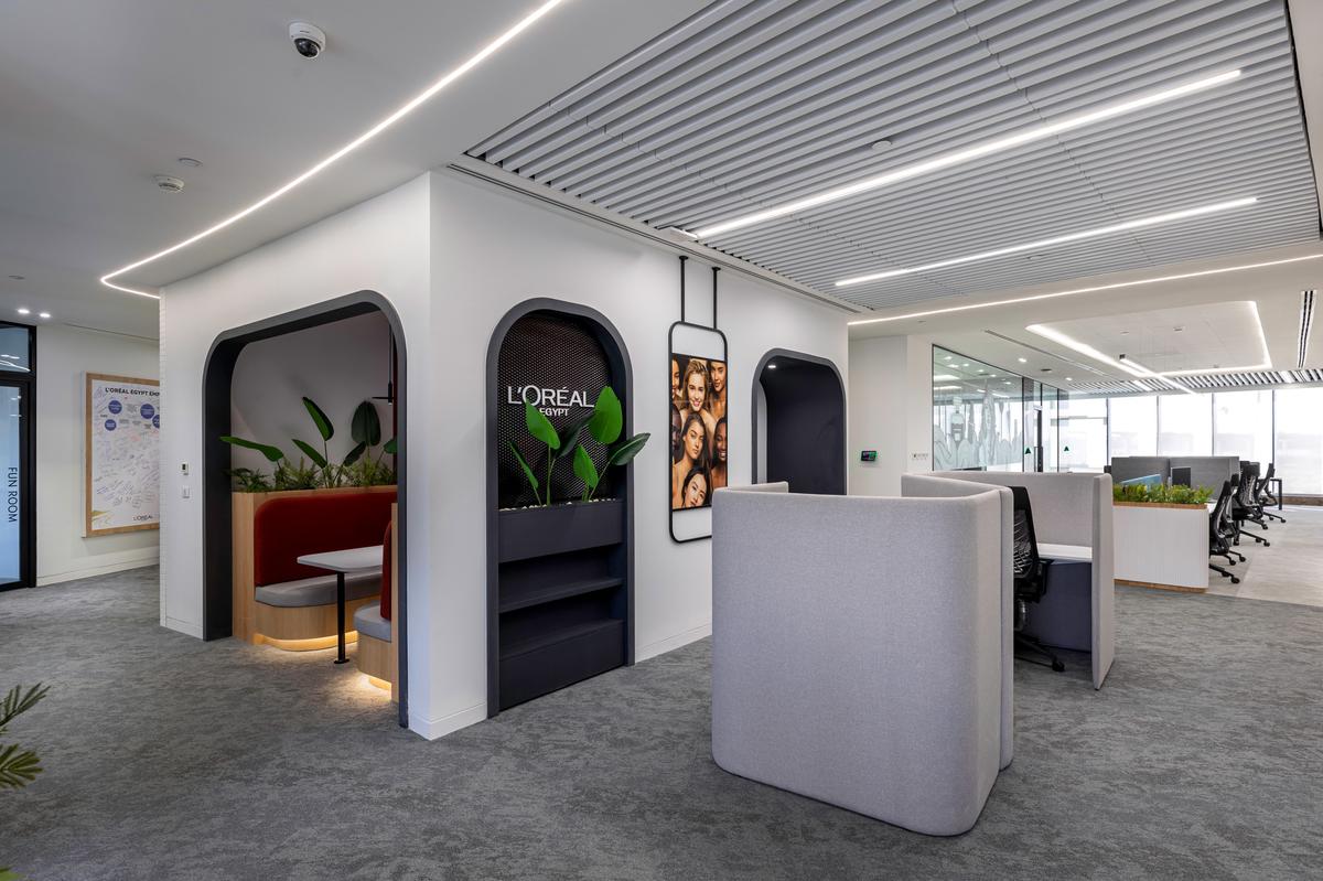 点击浏览大图 以美为名,构建灵感空间:欧莱雅开罗办公室设计解析