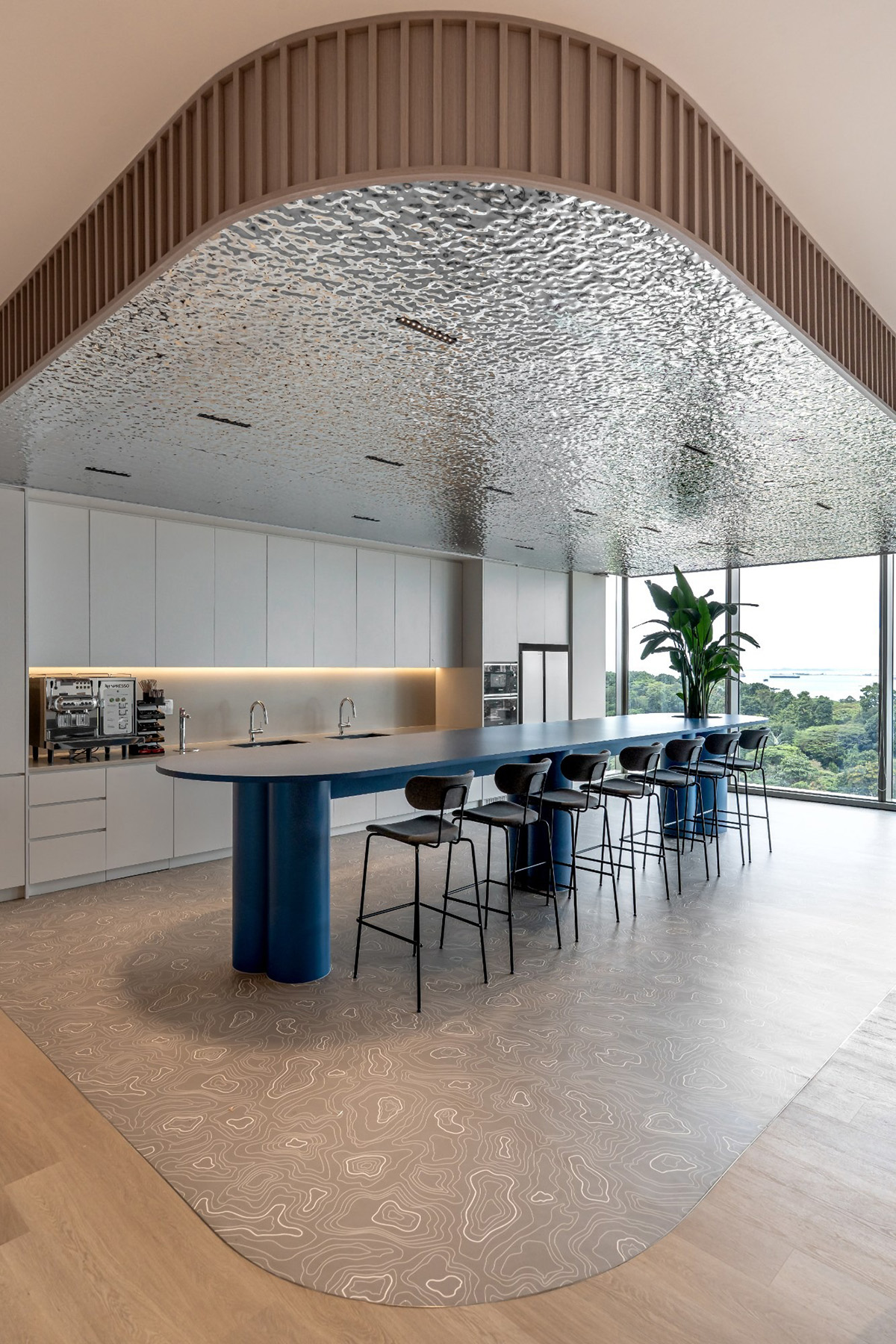 ���ܾ�ͷ Anglo-Eastern�¼��£���������ѧд��칫����