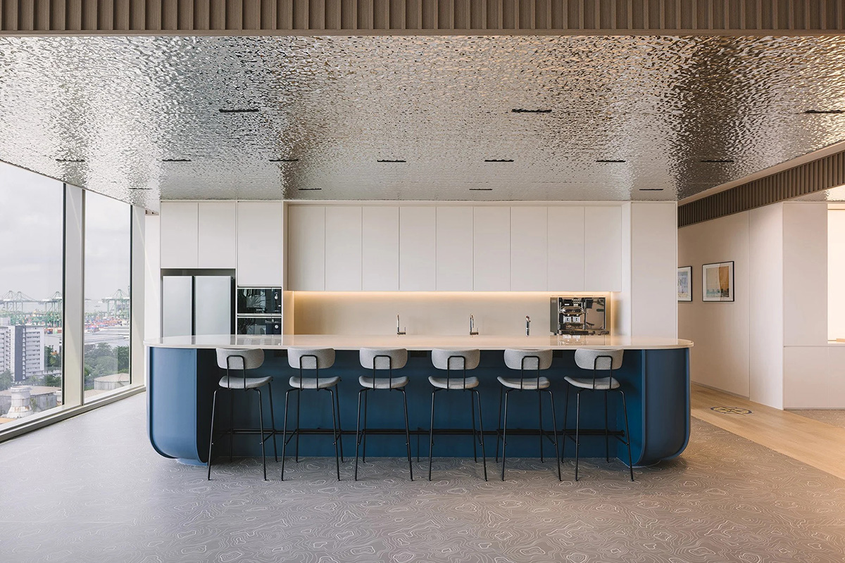 ���ܾ�ͷ Anglo-Eastern�¼��£���������ѧд��칫����