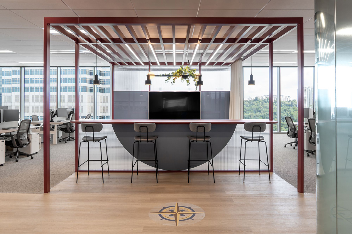 ���ܾ�ͷ Anglo-Eastern�¼��£���������ѧд��칫����