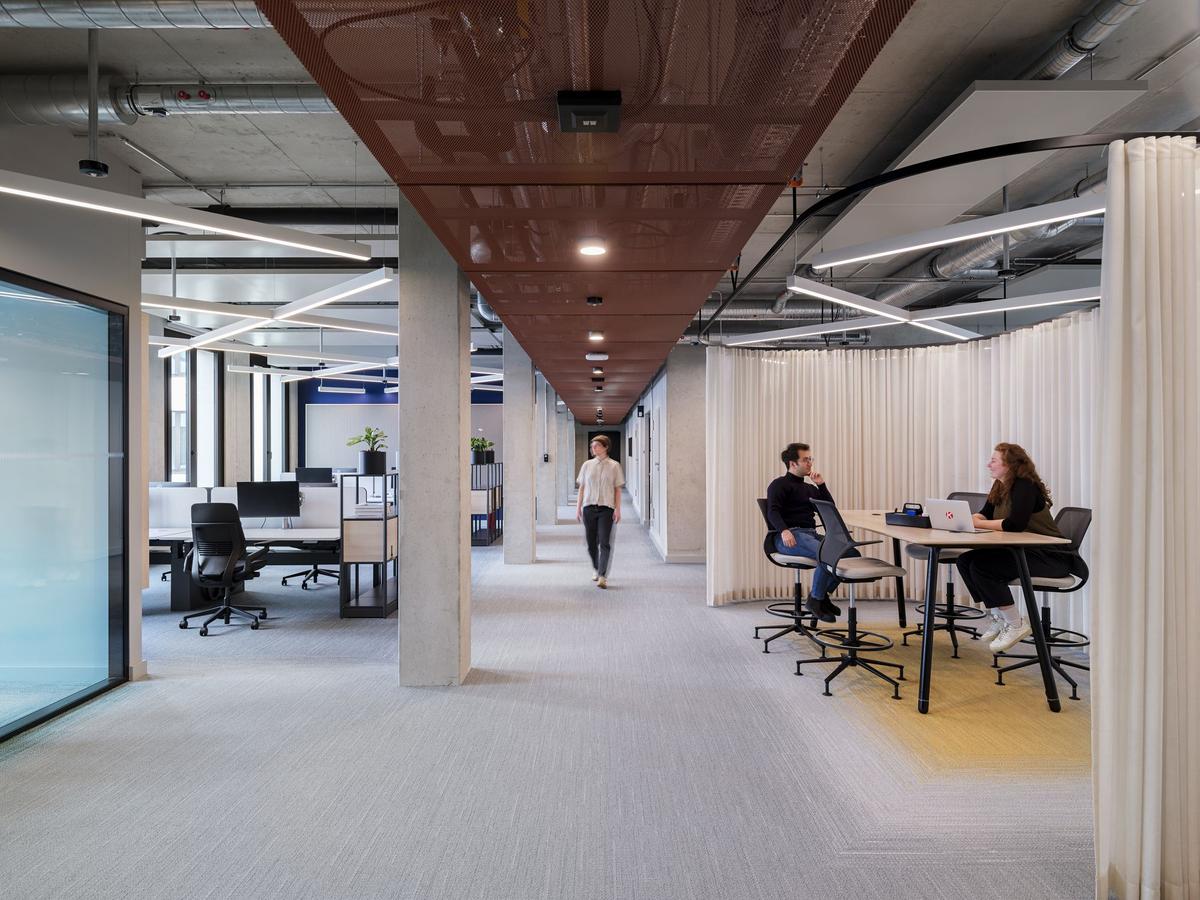 �����������չ�Ӱ��д��������ͷ��Ľ���֮��