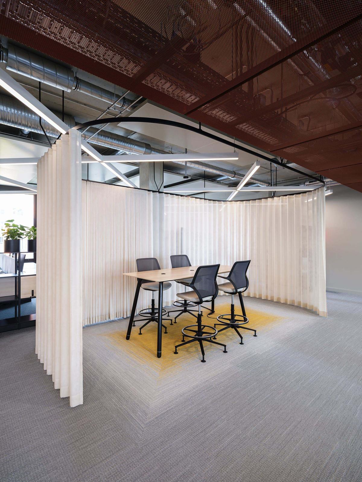 �����������չ�Ӱ��д��������ͷ��Ľ���֮��