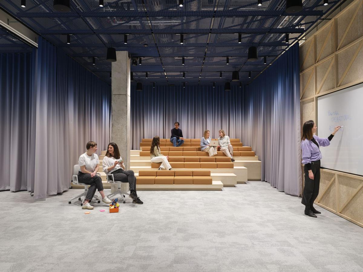 �����������չ�Ӱ��д��������ͷ��Ľ���֮��