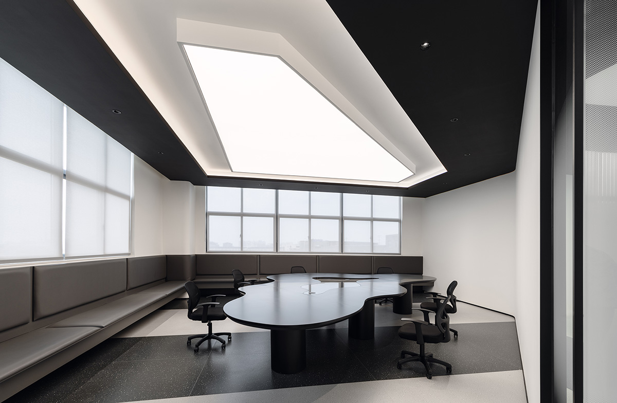 ��Ե��֯�����ܲ��칫����ɫ��ѧ�Ŀռ�ת��