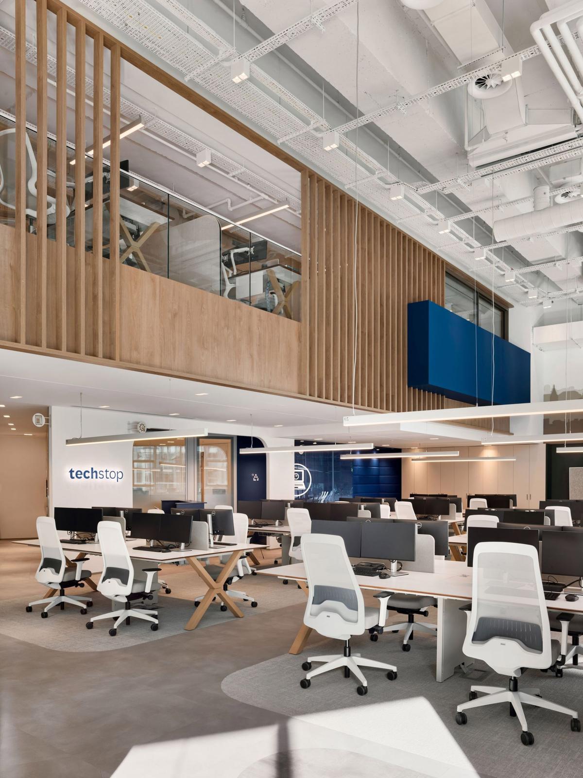 ��ѯ��˾Marsh McLennan��˹̹��������������ϵ�칫���