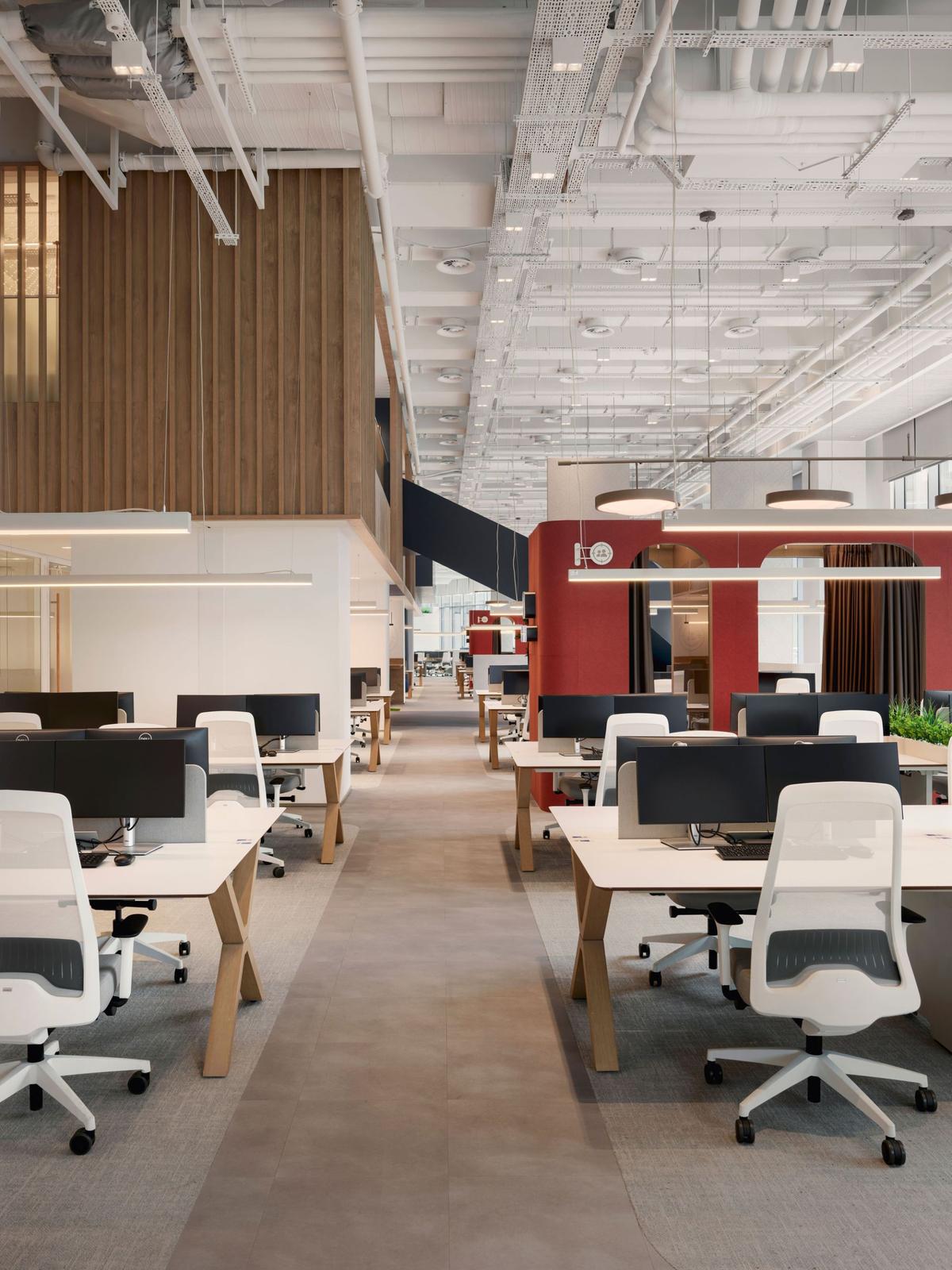 ��ѯ��˾Marsh McLennan��˹̹��������������ϵ�칫���