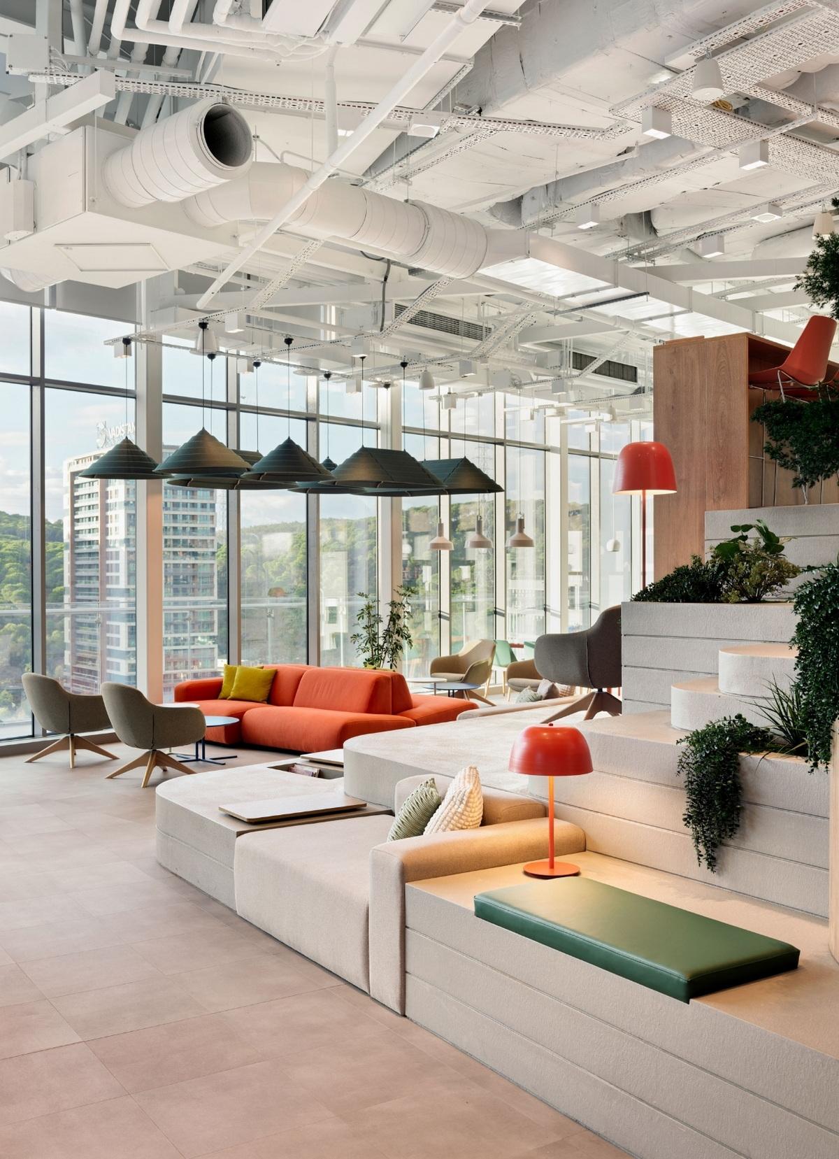 ��ѯ��˾Marsh McLennan��˹̹��������������ϵ�칫���