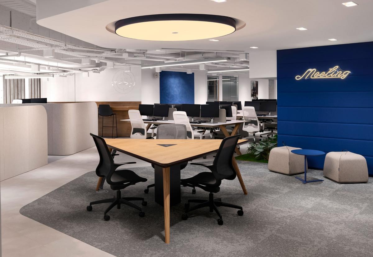 ��ѯ��˾Marsh McLennan��˹̹��������������ϵ�칫���