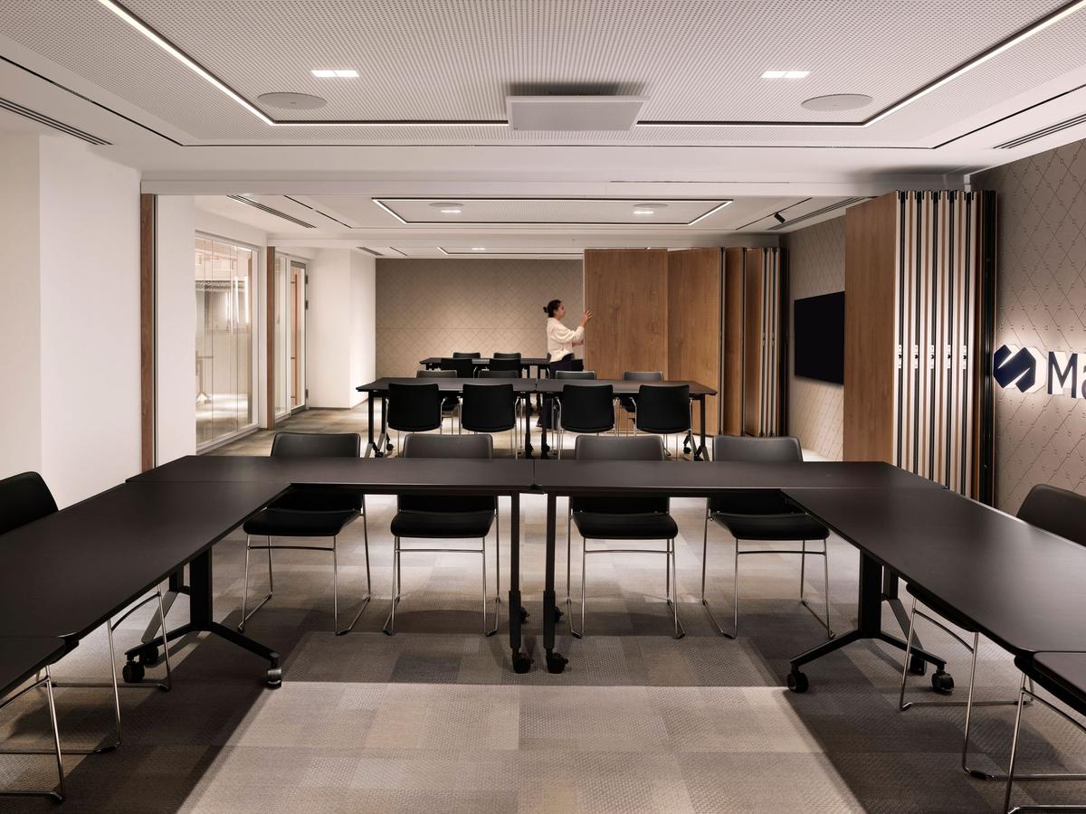 ��ѯ��˾Marsh McLennan��˹̹��������������ϵ�칫���