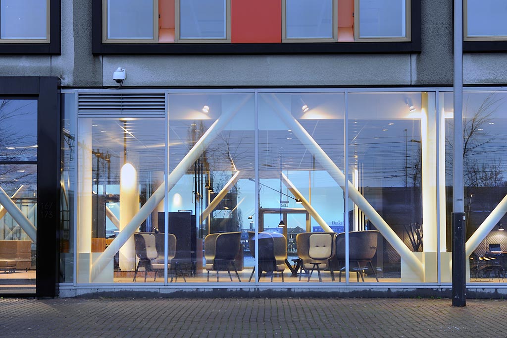 ��ķ˹�ص�Huys Europa��������ȷ�߶˰칫¥