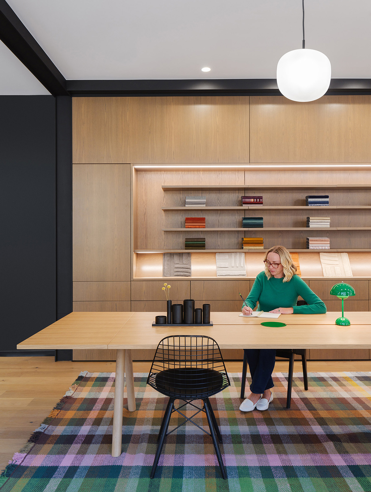 Work/Haus�Ҿߵ�����չ�������Ӵ�������Ⱥ