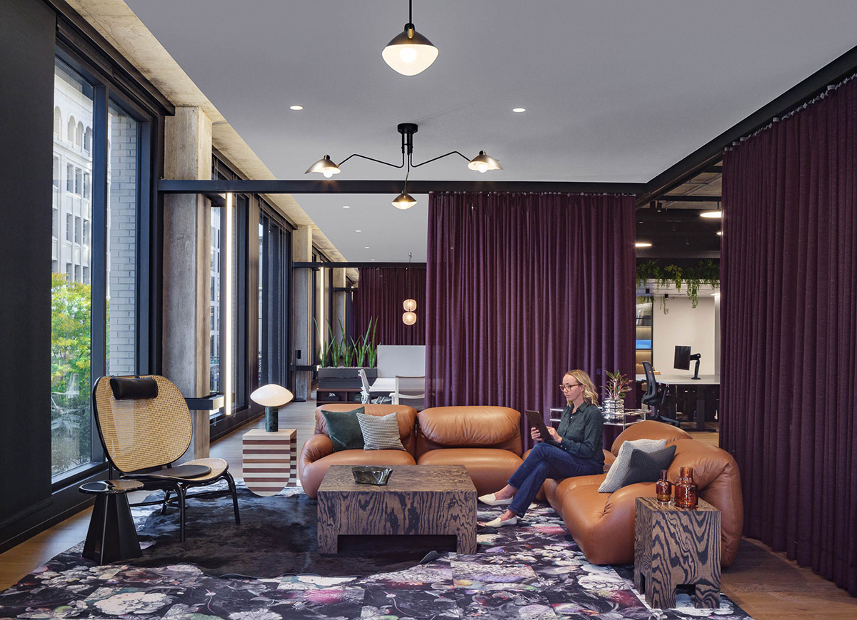 Work/Haus�Ҿߵ�����չ�������Ӵ�������Ⱥ