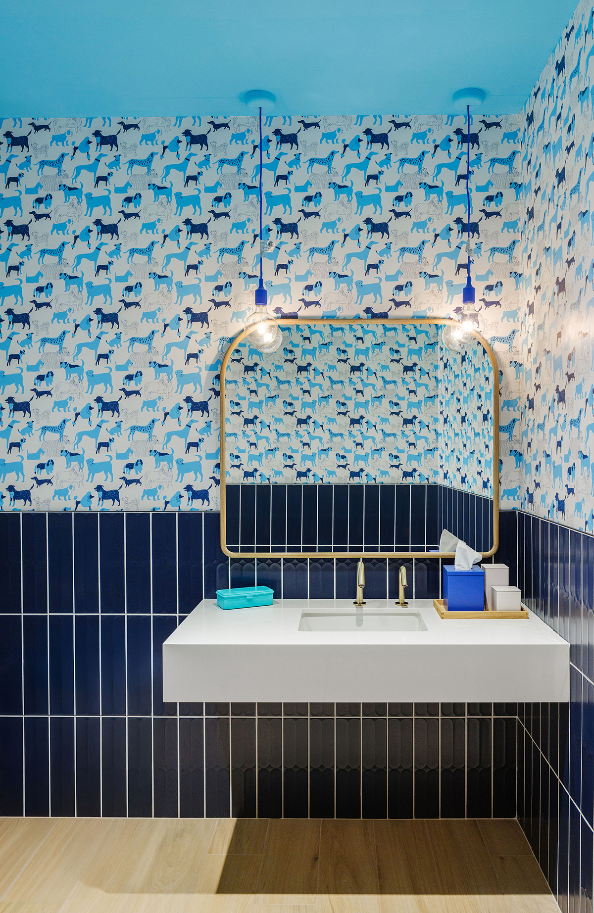 Work/Haus�Ҿߵ�����չ�������Ӵ�������Ⱥ