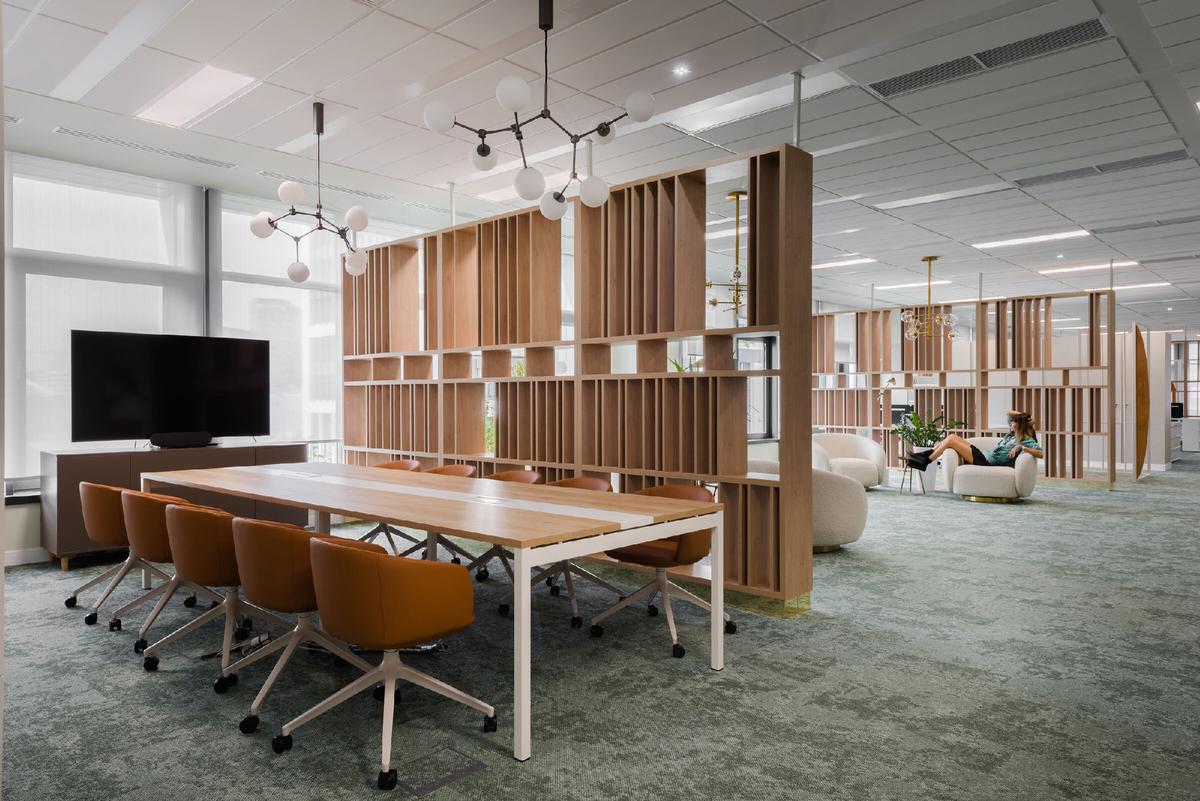 ҽ�ƾ�ͷRegina Maria������˹�ذ칫�ң���������