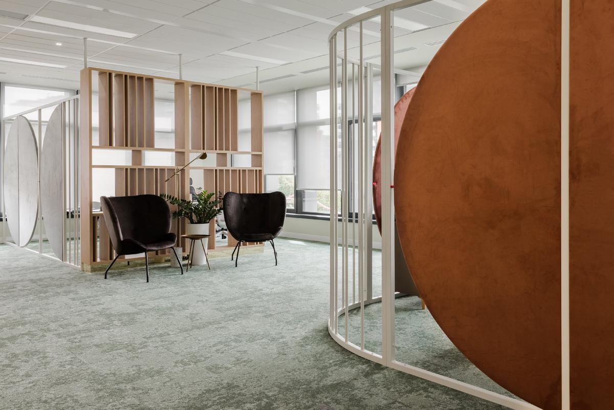 ҽ�ƾ�ͷRegina Maria������˹�ذ칫�ң���������