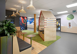 Marie Esther��ѧ¥���죺���������鶯��δ��ѧϰ�ռ�