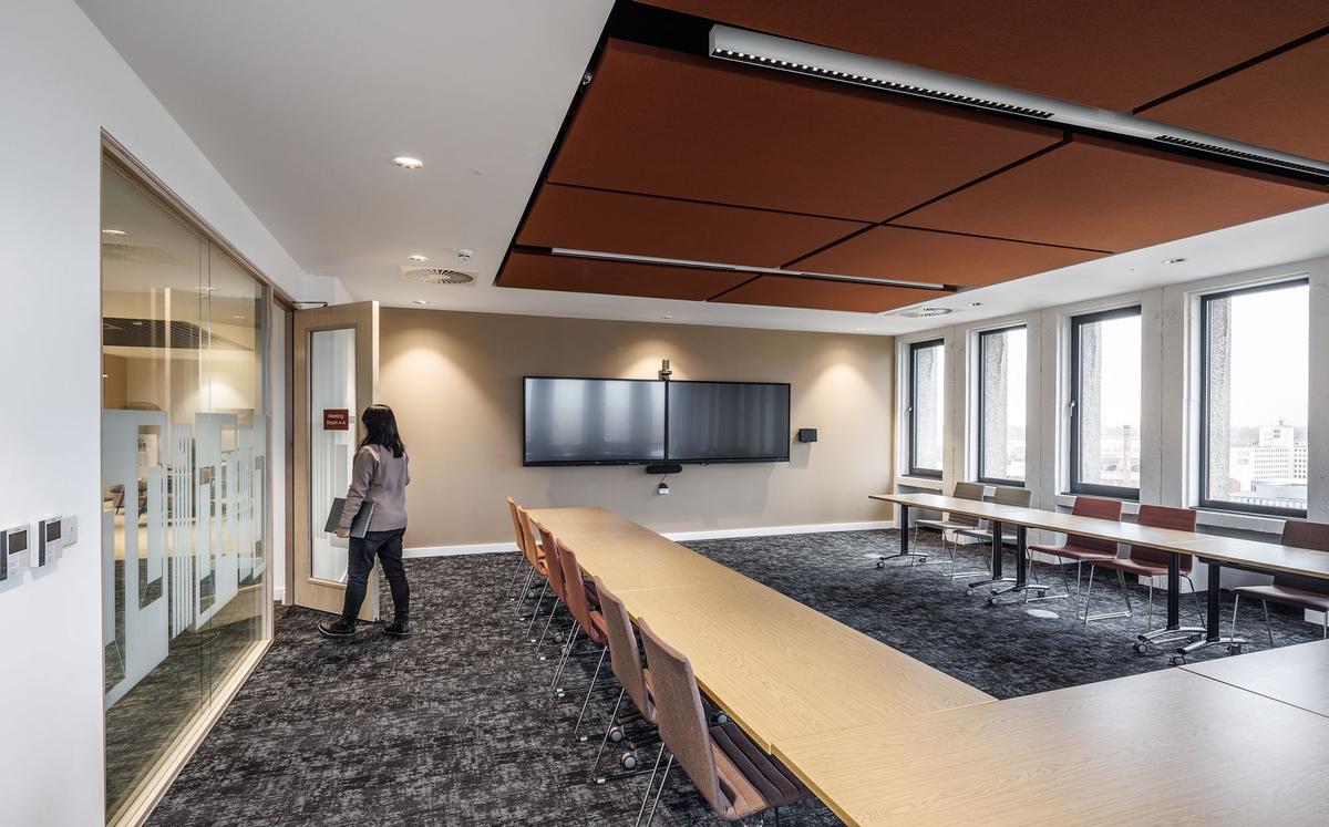 Ӣ��Stockroom�����������ģ������̳��������п���