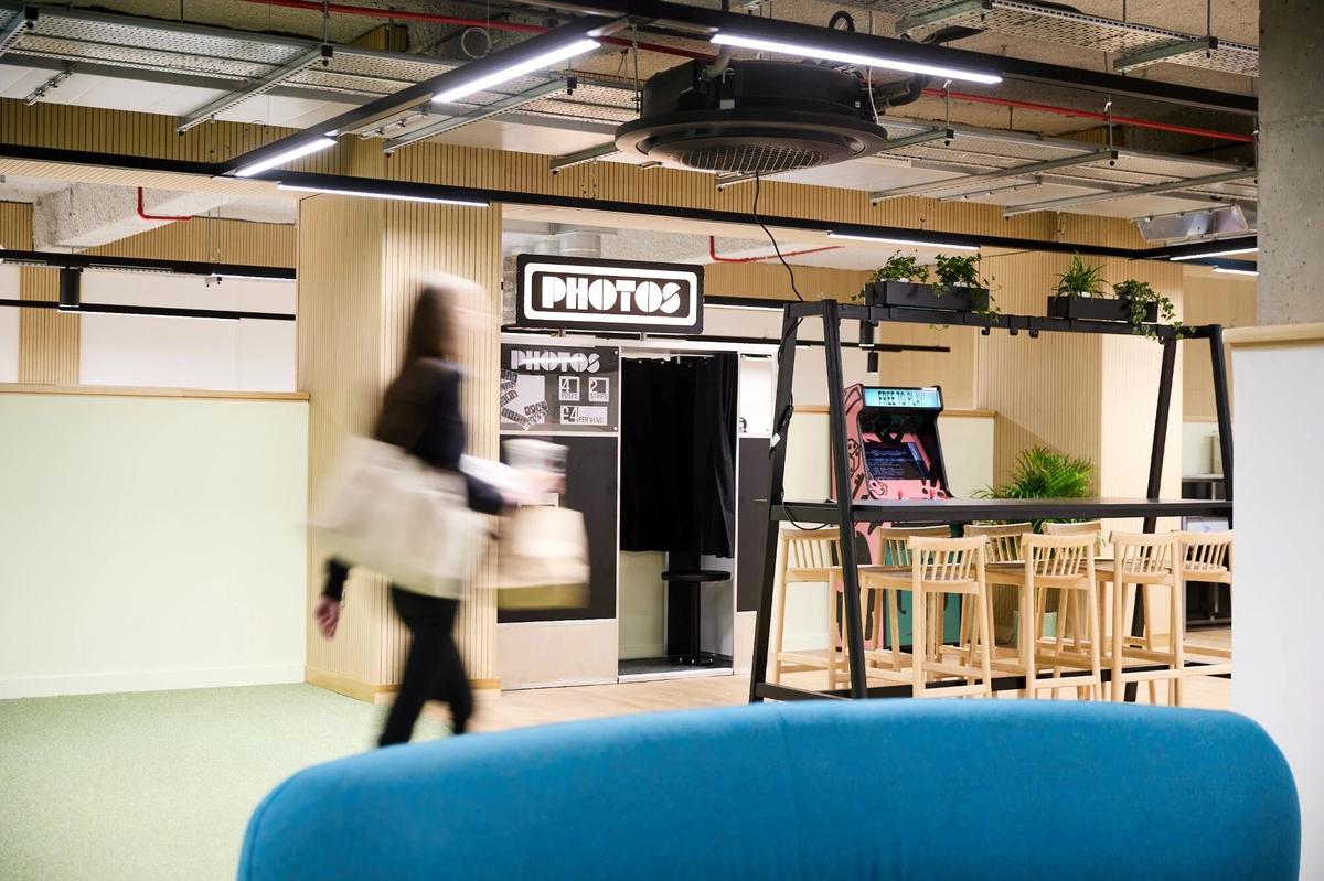 Ӣ��Stockroom�����������ģ������̳��������п���