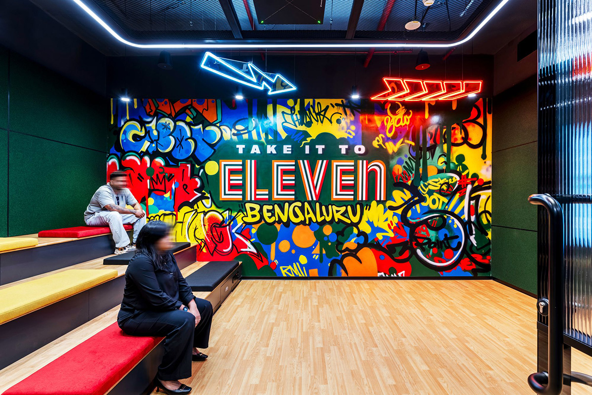 �⡤ɫ�����֣�7-Eleven����߸���ͳ�İ칫�·�ʽ