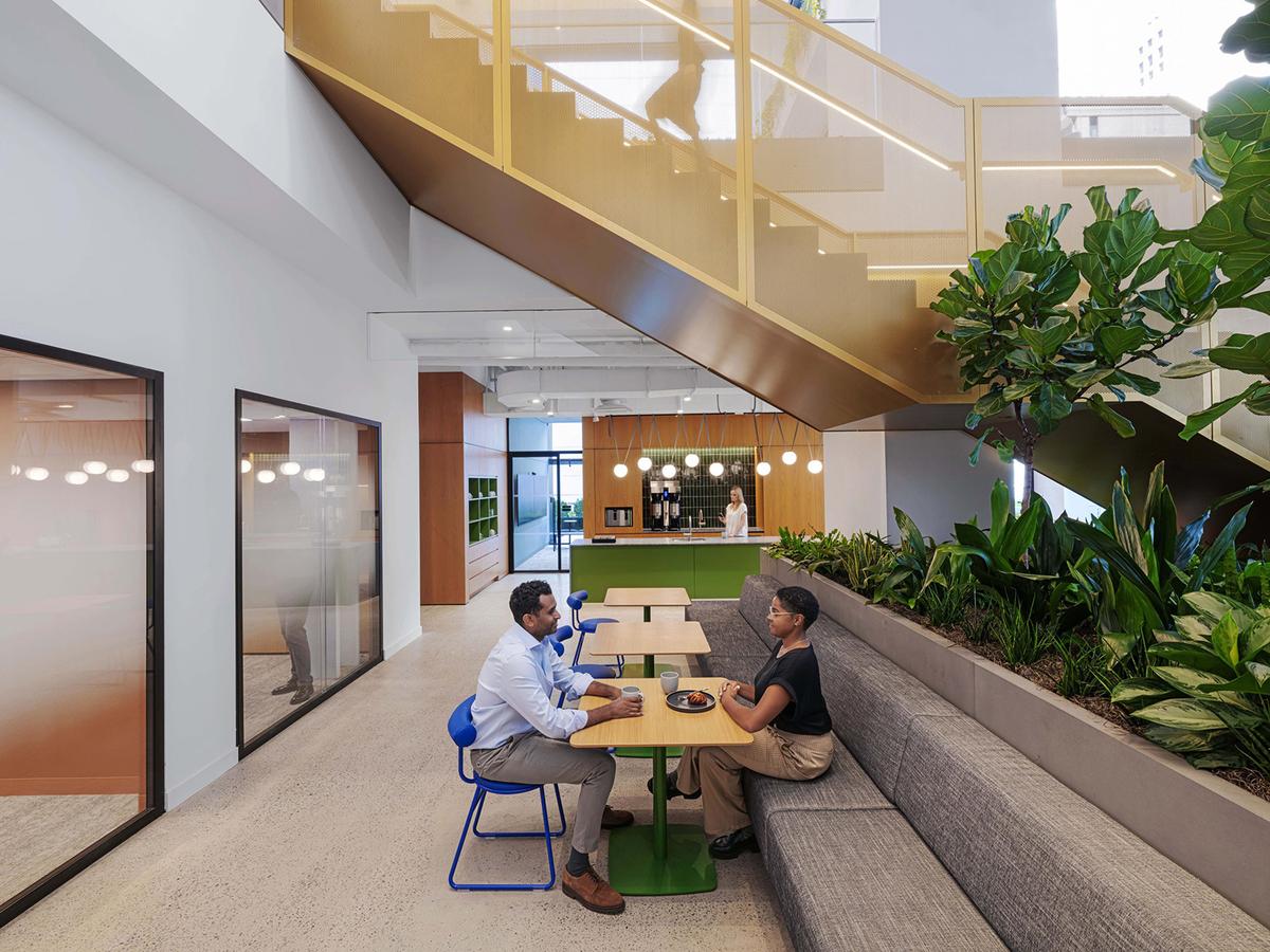 Macquarie����ŦԼ�ܲ���һ��¥�����ܽ��ڰ칫����