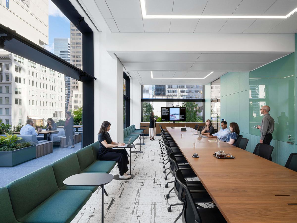 Macquarie����ŦԼ�ܲ���һ��¥�����ܽ��ڰ칫����