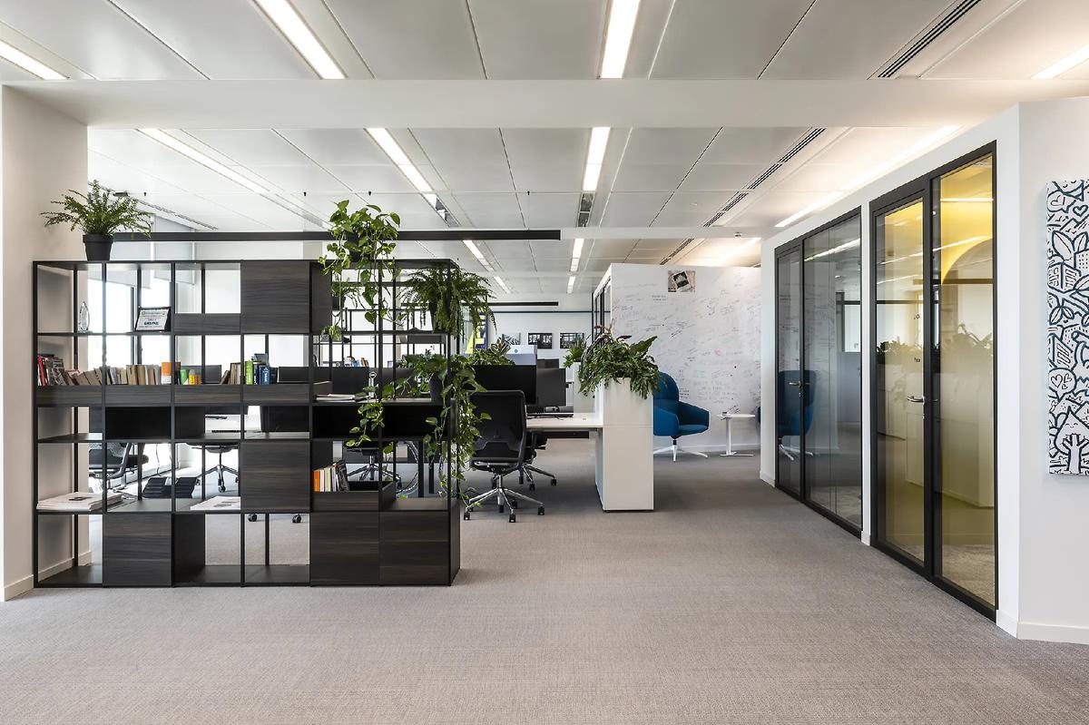 ���ڹ�˾GRENKE�����ܲ���Ա����������������