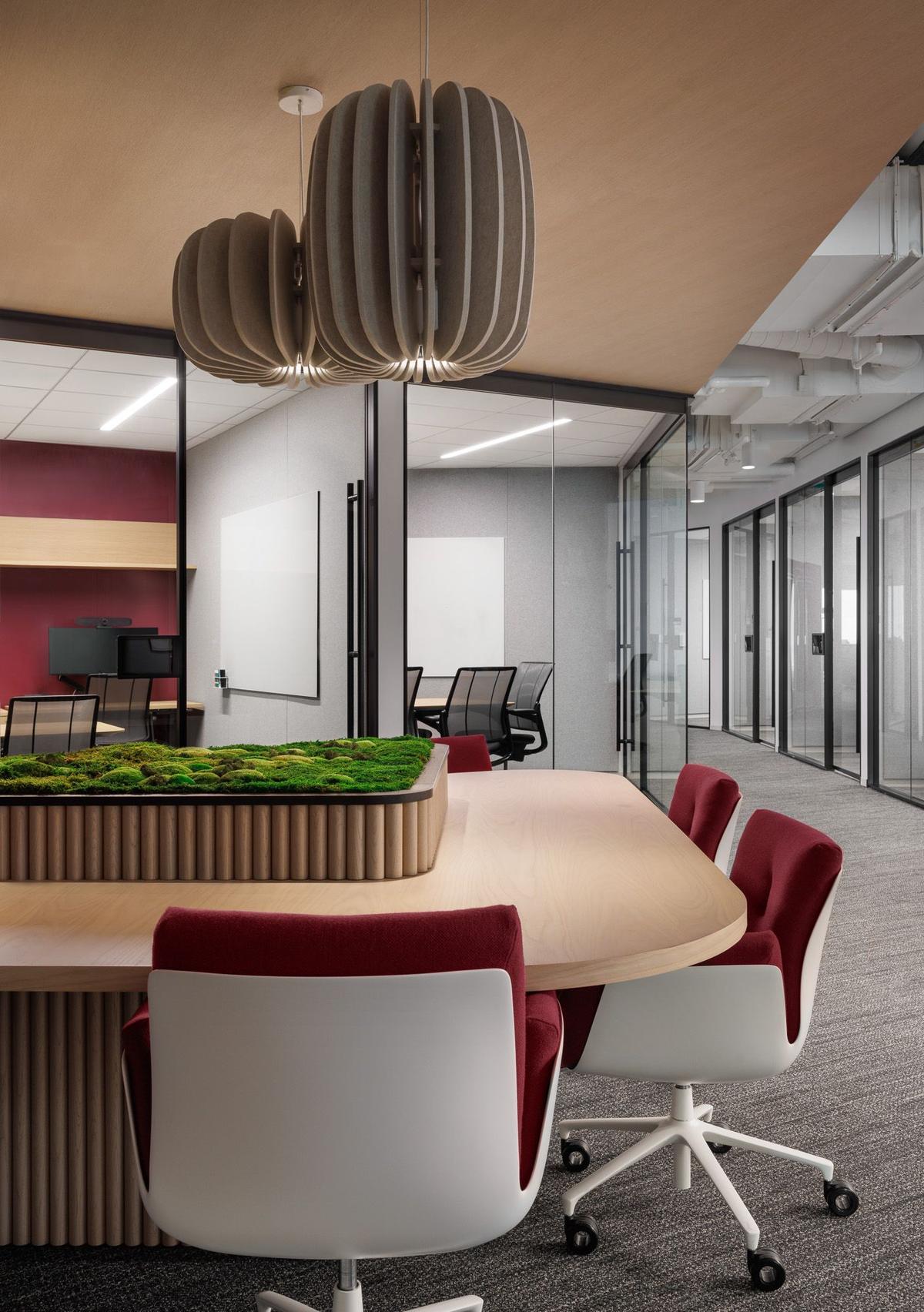 ��ѯ��ͷ��ʿ�٣������鶯���ݻ��칫��ѧ