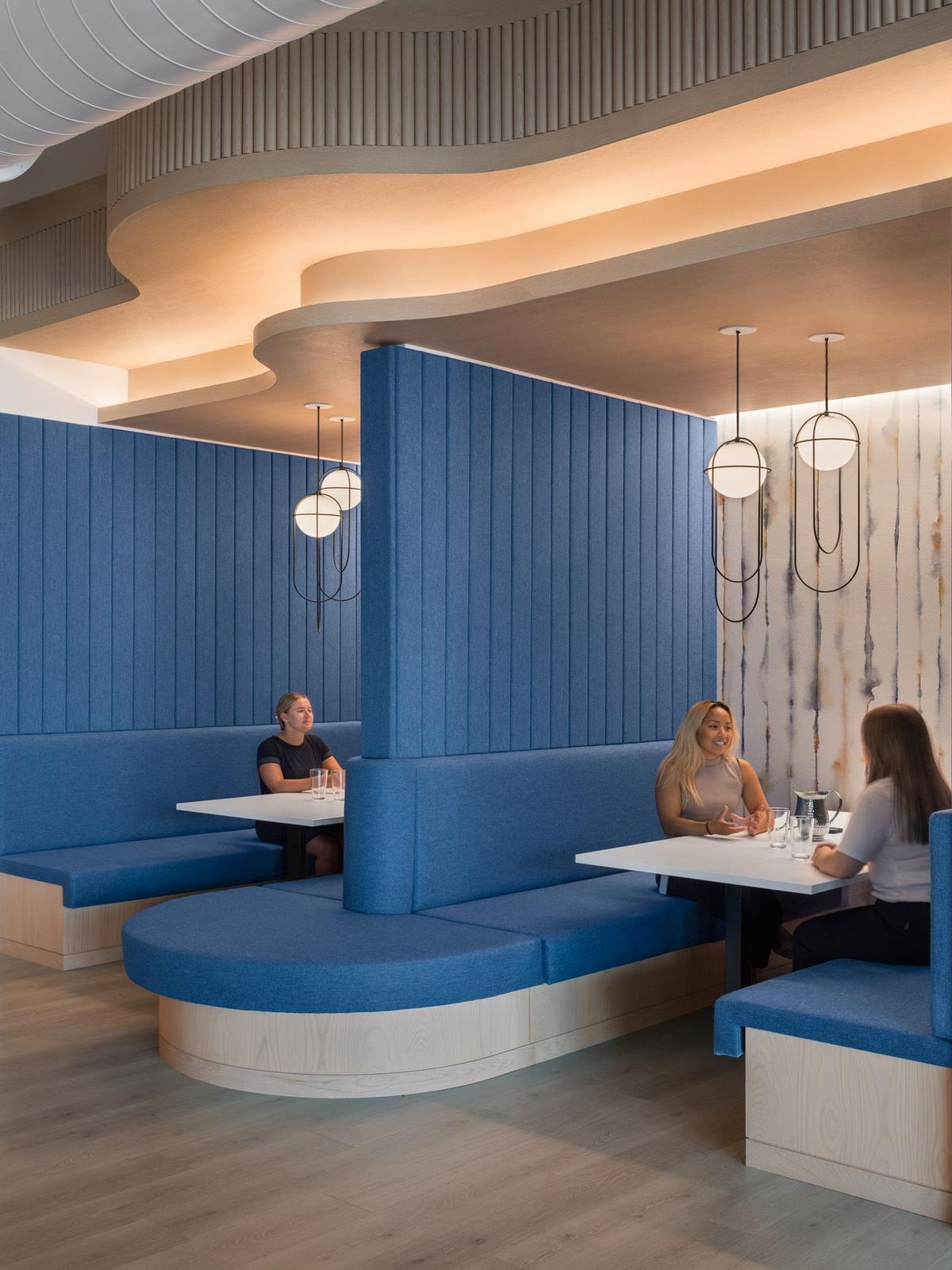 ��ѯ��ͷ��ʿ�٣������鶯���ݻ��칫��ѧ