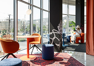 ����˹DELO���ϰ칫�������˵Ĵ���������