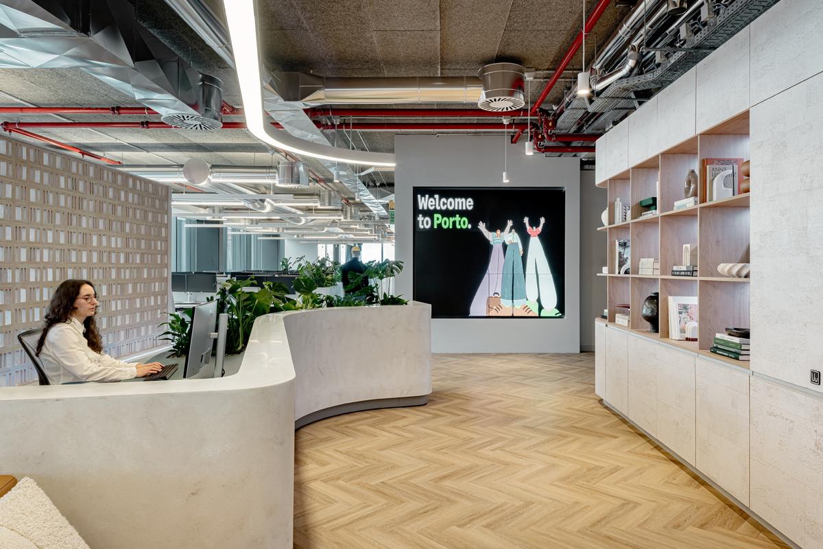 Sage����ͼ�칫�ң����û�б�׼�𰸣���ӦΪ�������ˡ����