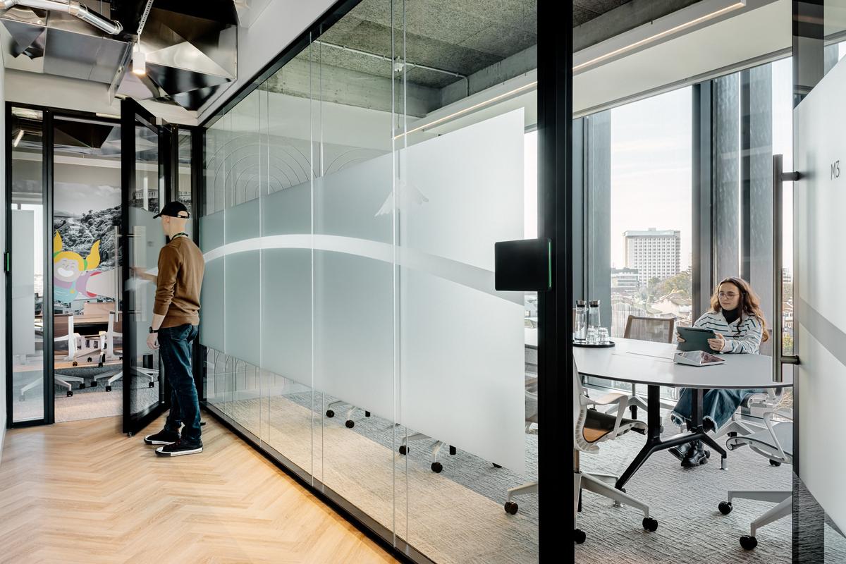 Sage����ͼ�칫�ң����û�б�׼�𰸣���ӦΪ�������ˡ����