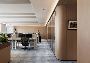 ���ڹ�˾���������׵�˫���ԡ���Ȼ������Ŀռ�Ի�